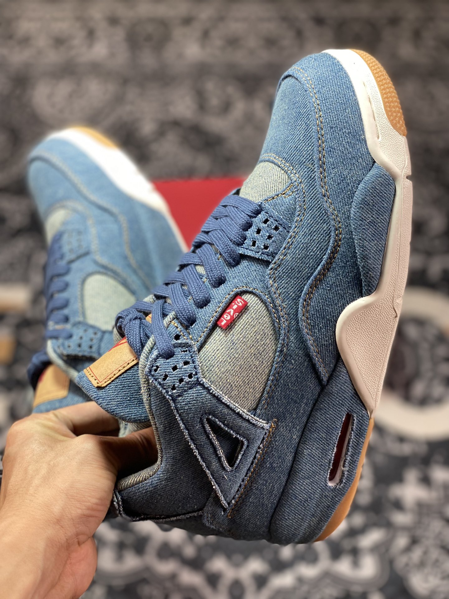 380 原装级别 Air Jordan 4 ” Levi‘s “ AJ4乔4 李维斯联名文化篮球鞋 AO2571-401