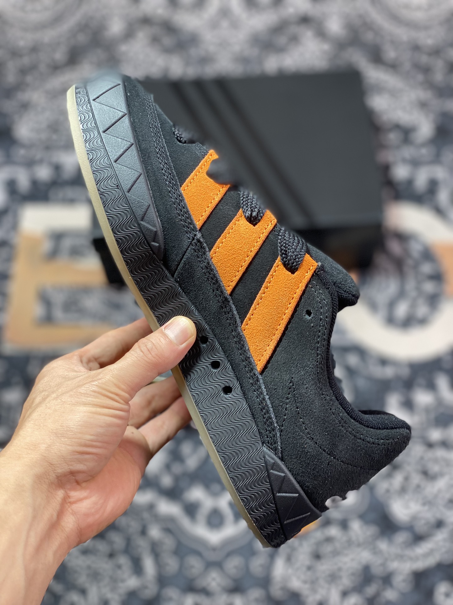 220 JamalSmith x Adidas Adimatic Low”Black/Orange“马蒂奇系列低帮板鞋“翻毛黑橙”GX8976