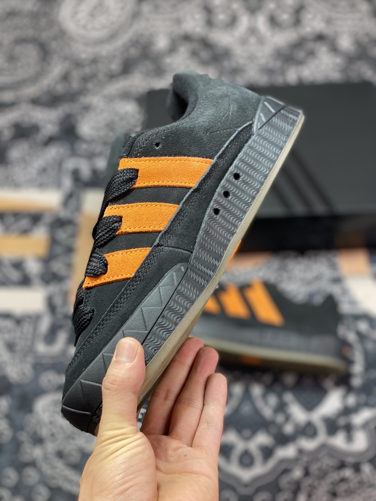 220 JamalSmith x Adidas Adimatic Low”Black/Orange“马蒂奇系列低帮板鞋“翻毛黑橙”GX8976