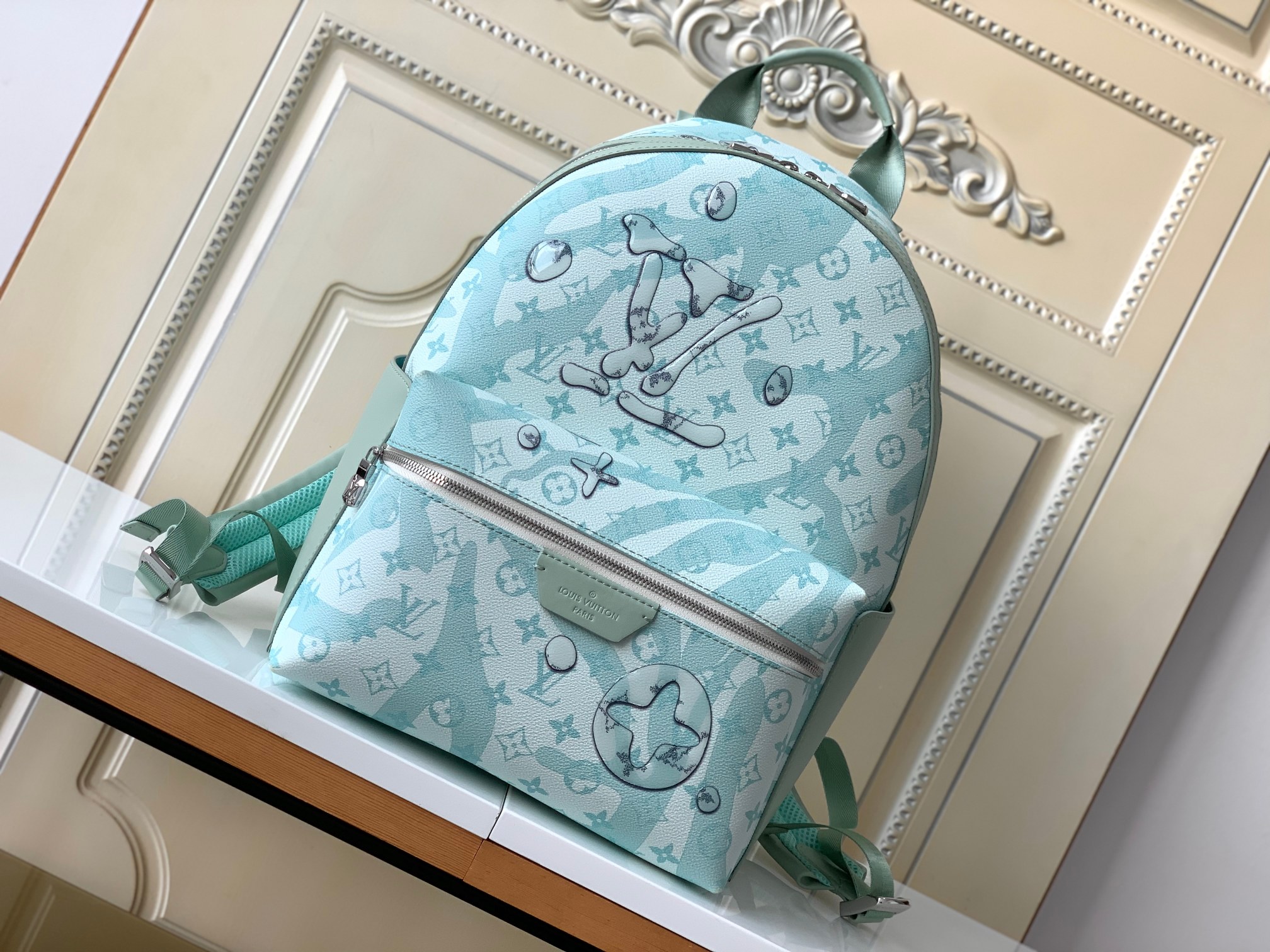 Louis Vuitton LV Discovery Bags Backpack Doodle Green Men M22519