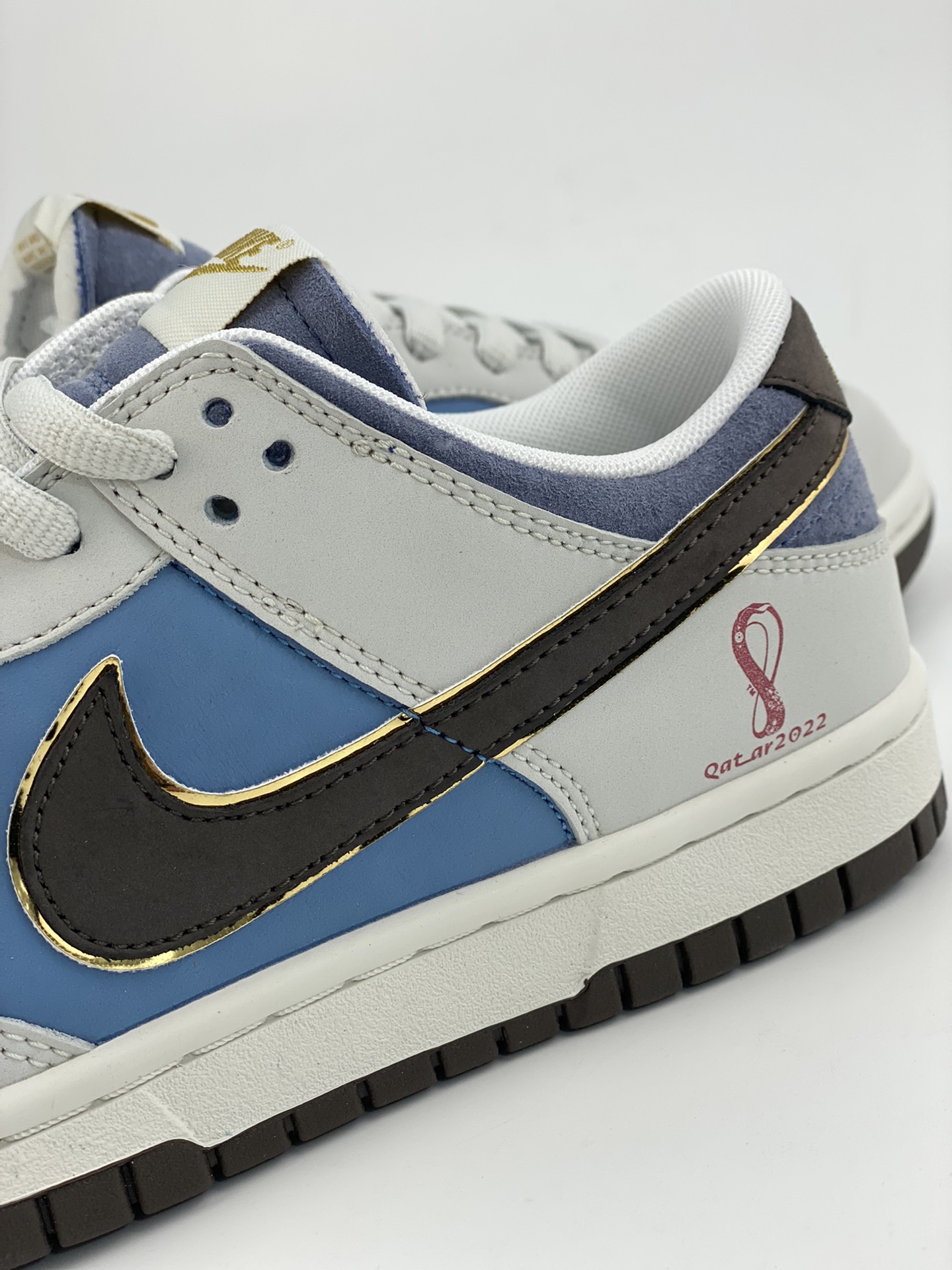 Nike SB Dunk Low Pro World Cup AT2022-688