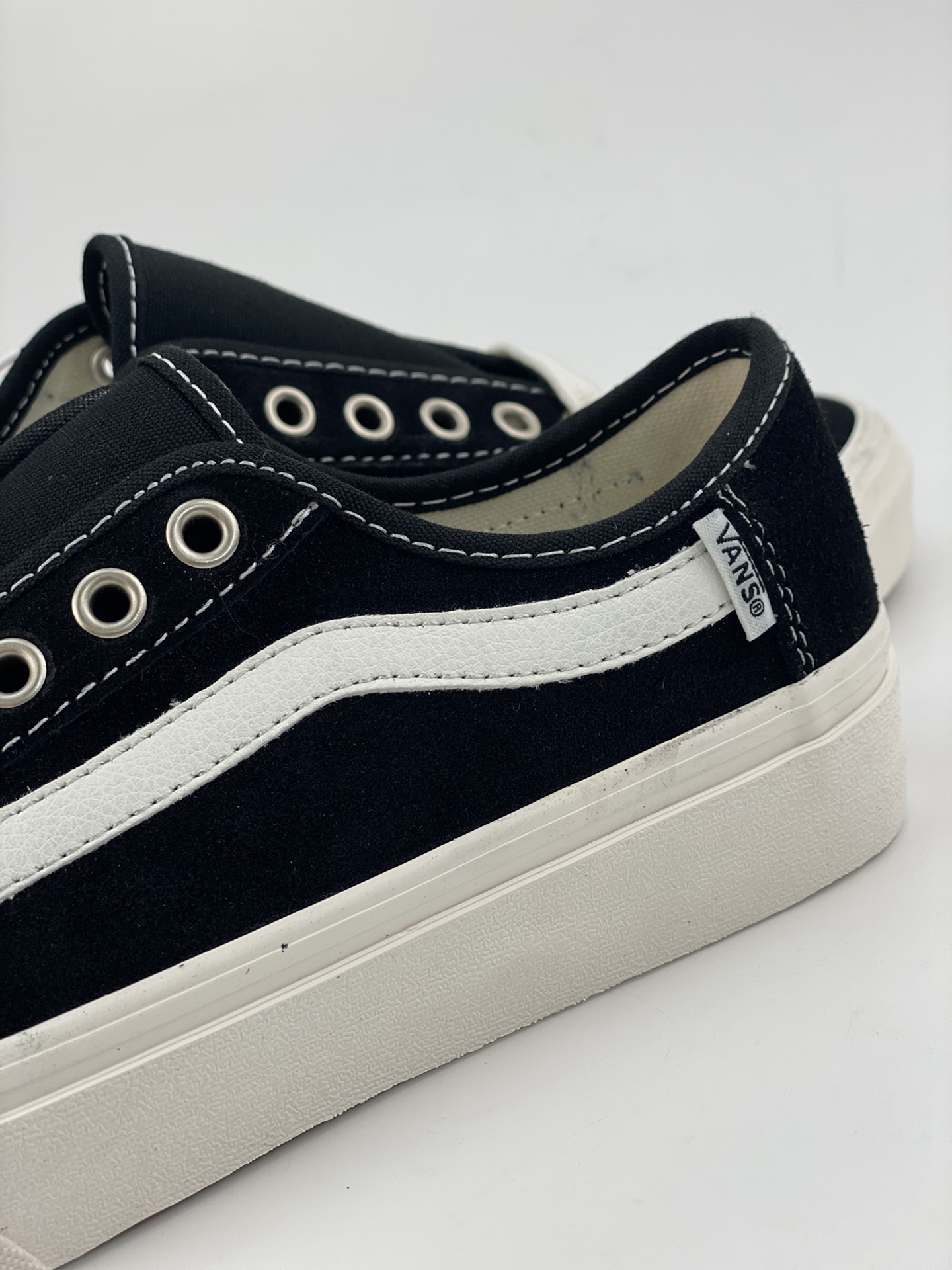 VANS BLACK BALL SF Quan Zhilong half-moon toe black canvas shoes for men and women couples shoes