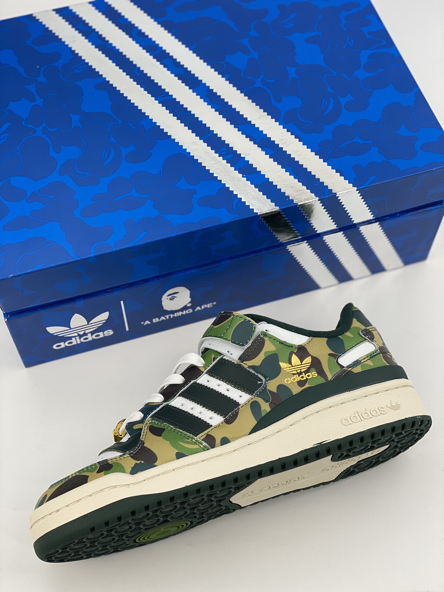 Overseas channel version original box original label A Bathing Ape/BAPE x Adidas Originals Forum 84 Low Clover Low State ID4771