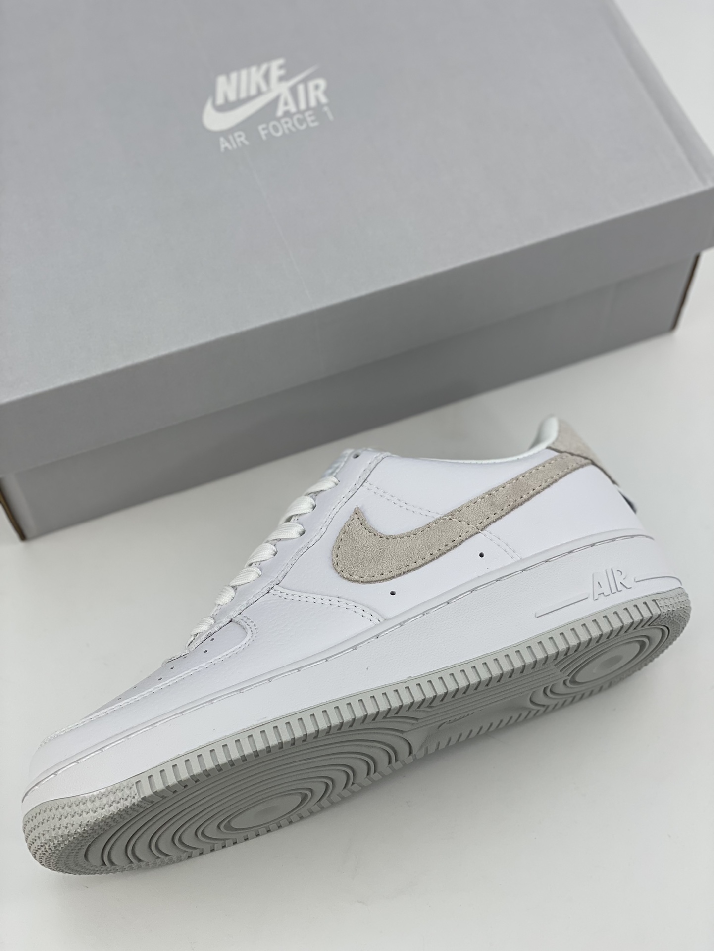 Nike Air Force 1 Low 07 White Gray Fleece Hook CN2873-100