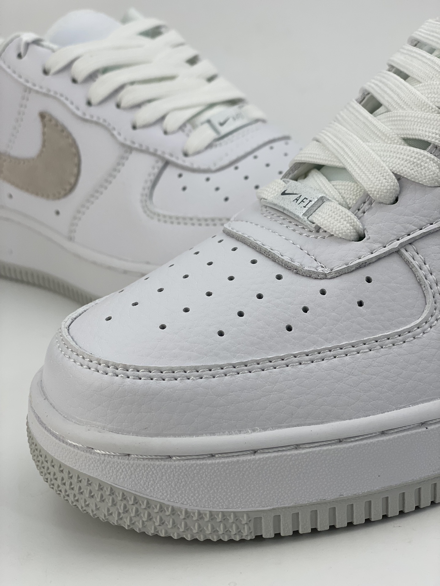 220 Nike Air Force 1 Low 07 白灰翻毛钩 CN2873-100