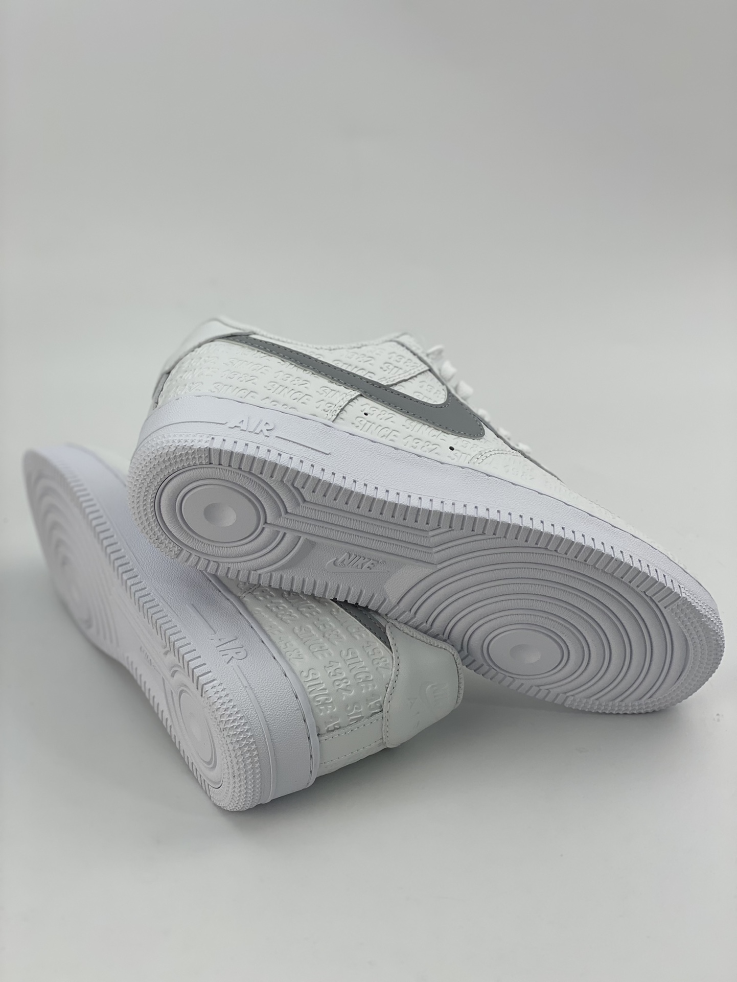 Nike Air Force 1 Low 07 white gray embossed print FJ4823-100