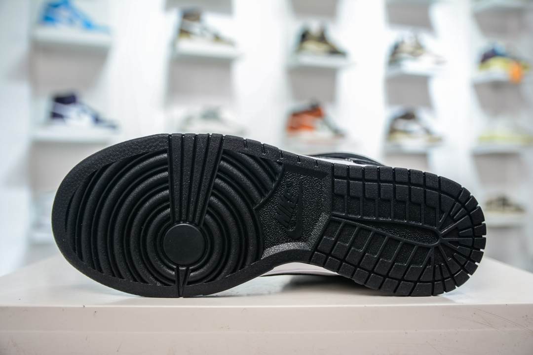 280 R Nike Dunk Mid Panda 帆布版 黑白熊猫配色 中帮休闲运动板鞋 DV0830-102