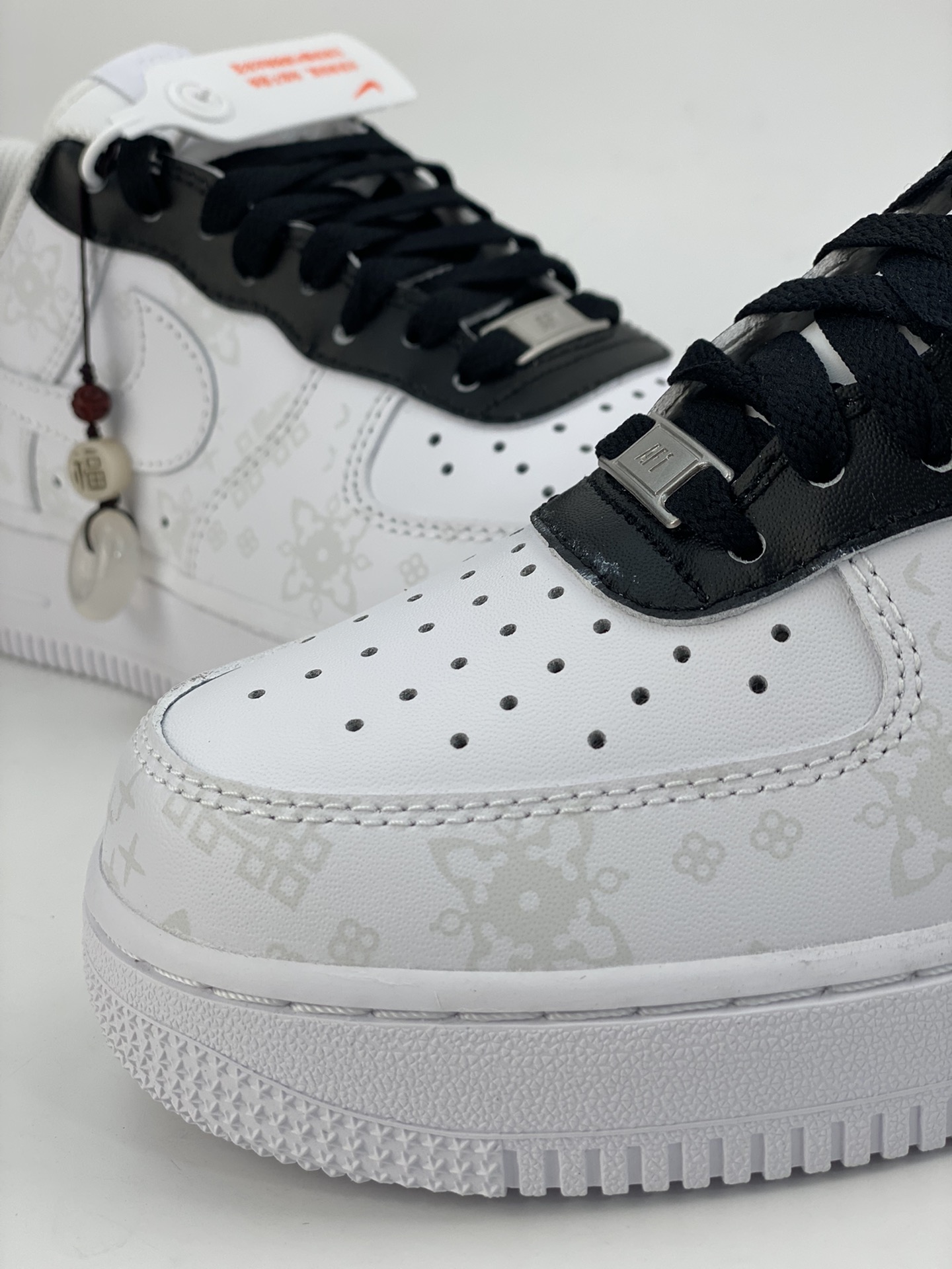 Nike Air Force 1 Low 07 antique customization (10 accessories missing buckle) CW2288-111