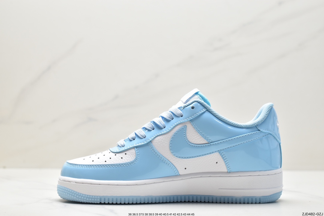 Air Force 1 '07 LV8 Air Force 1 features an overall look of Tool Gray NP3656-533