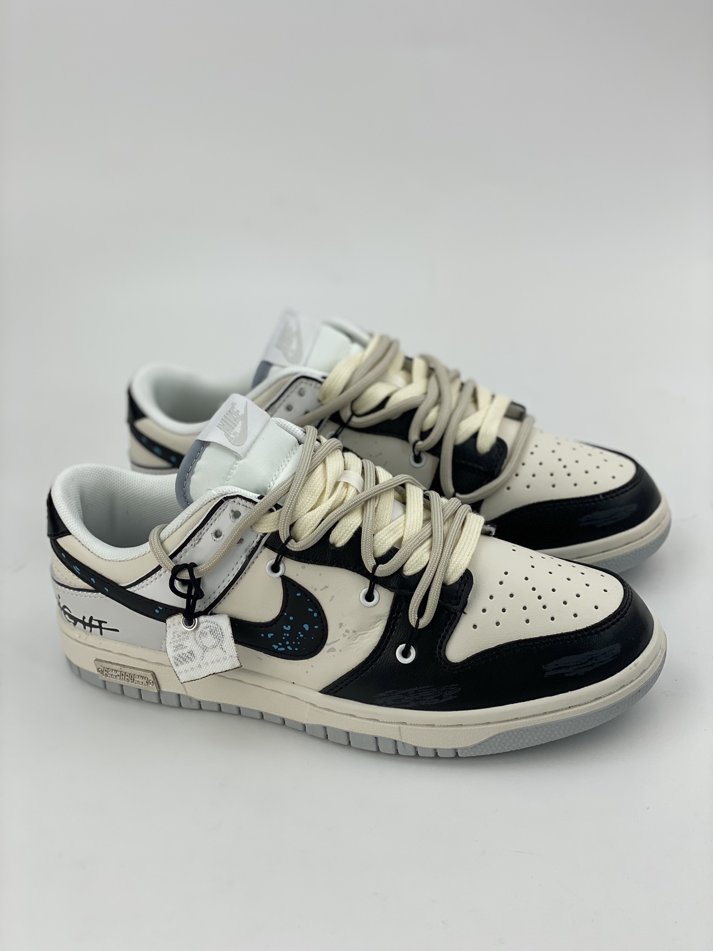 Nike Dunk Low Space Exploration Star Trek DV0831-101