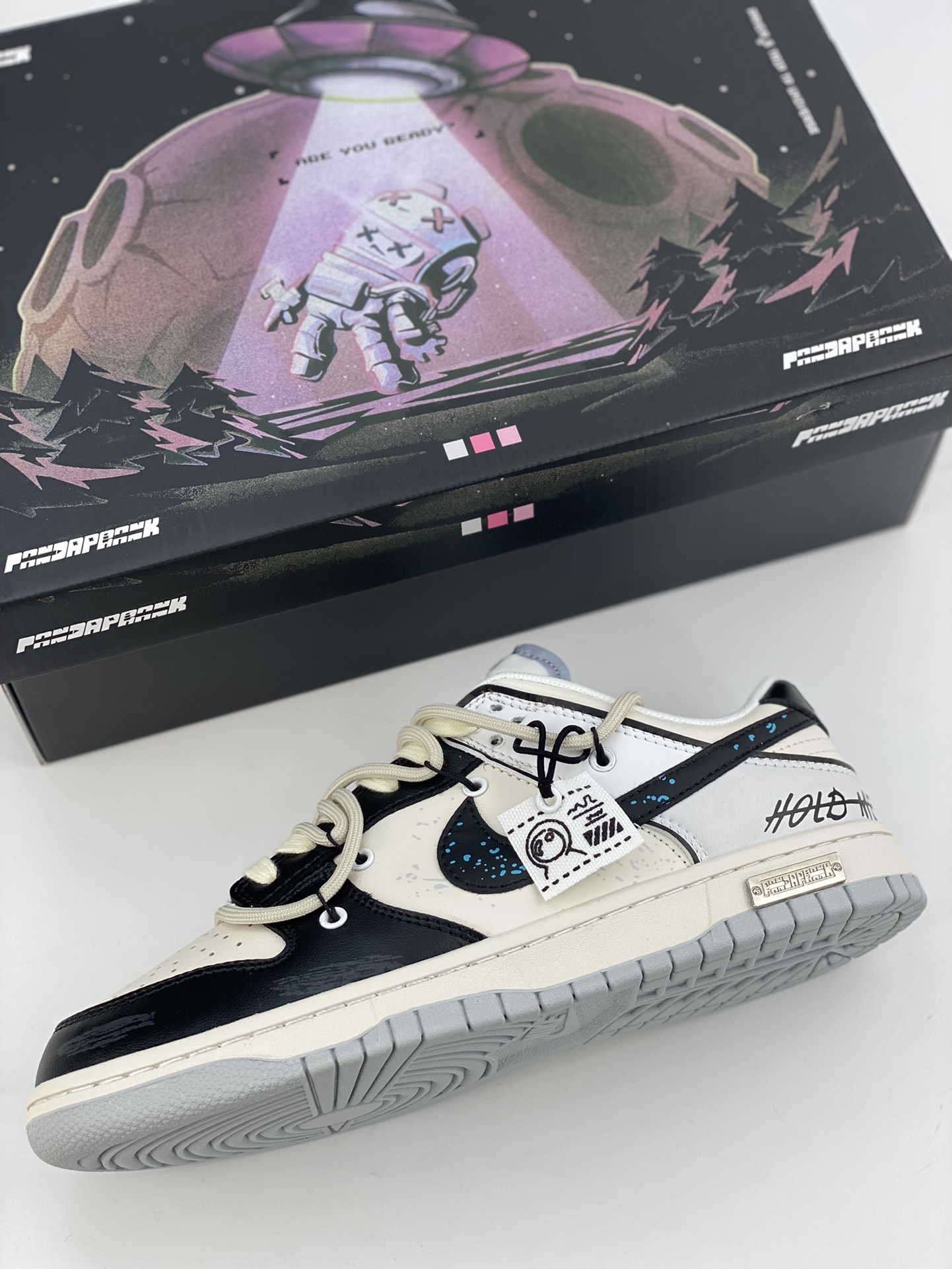 Nike Dunk Low Space Exploration Star Trek DV0831-101