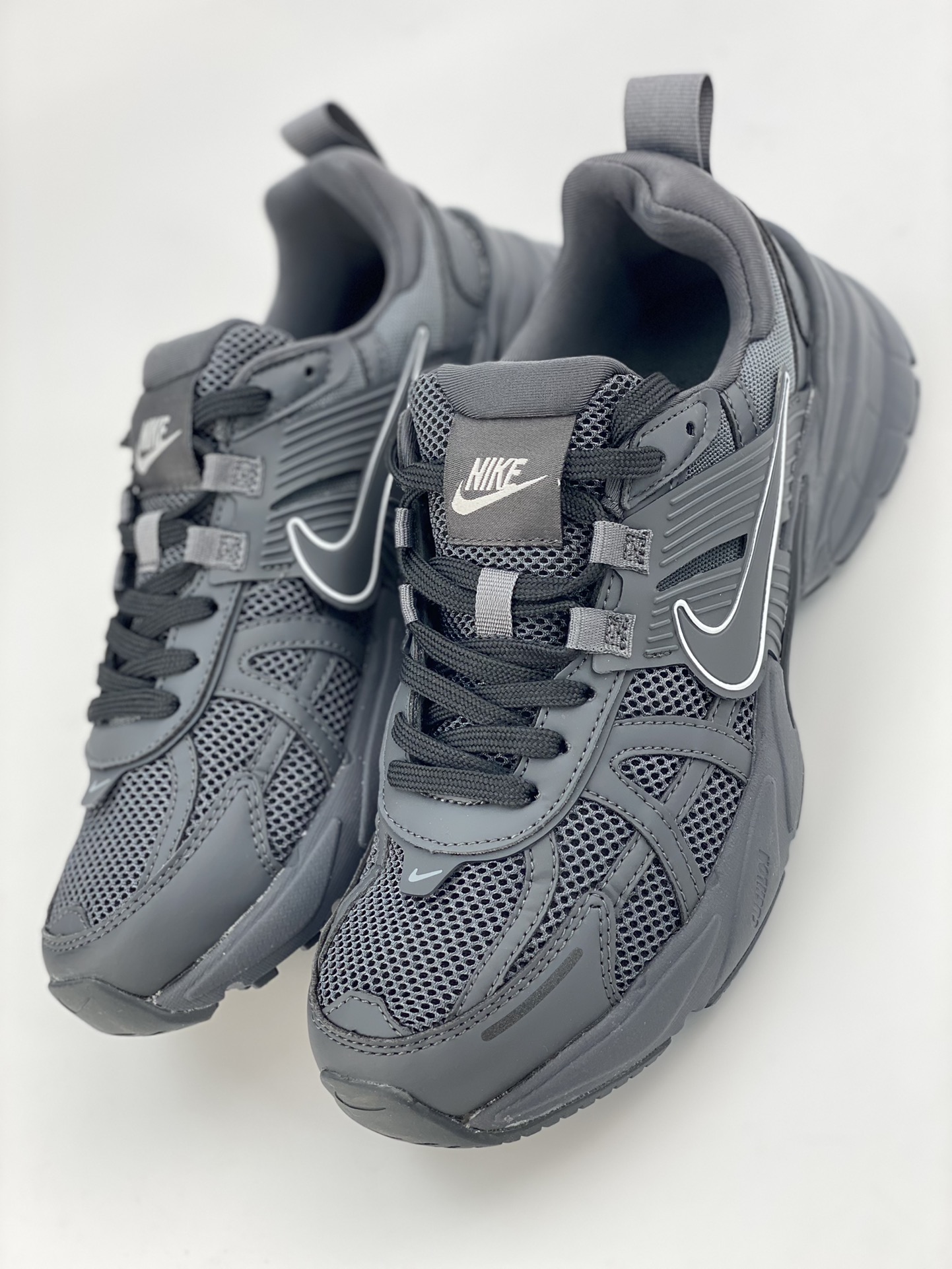 NIKE V2K Runtekk black and gray shock-absorbing anti-slip retro low-top running shoes FD0736-001