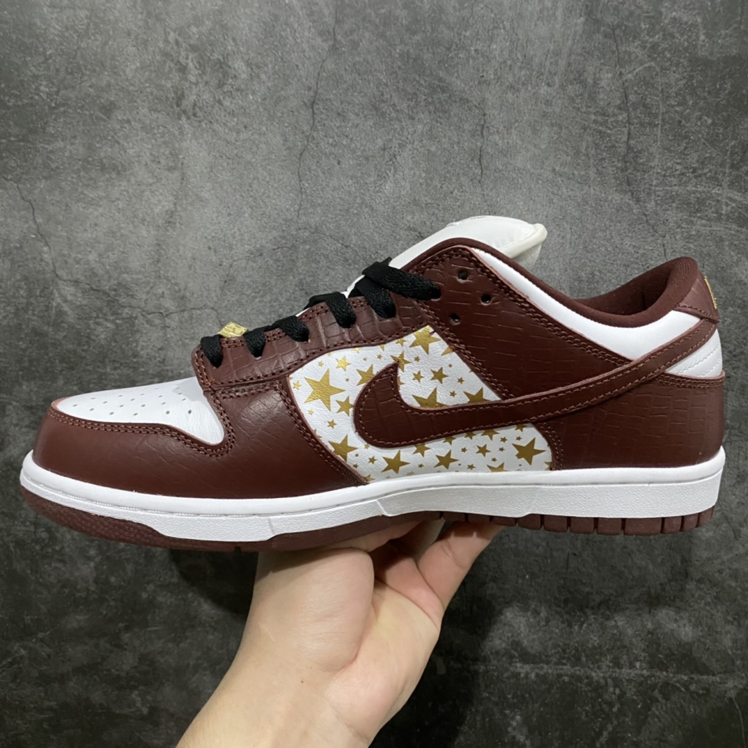 [OG version] Supreme x Nike SB Dunk Low White Red Gold DH3228-103