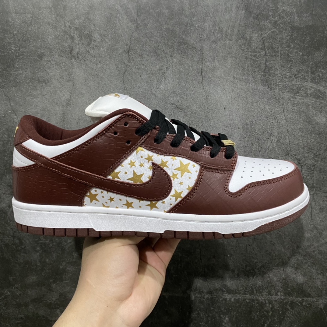 [OG version] Supreme x Nike SB Dunk Low White Red Gold DH3228-103