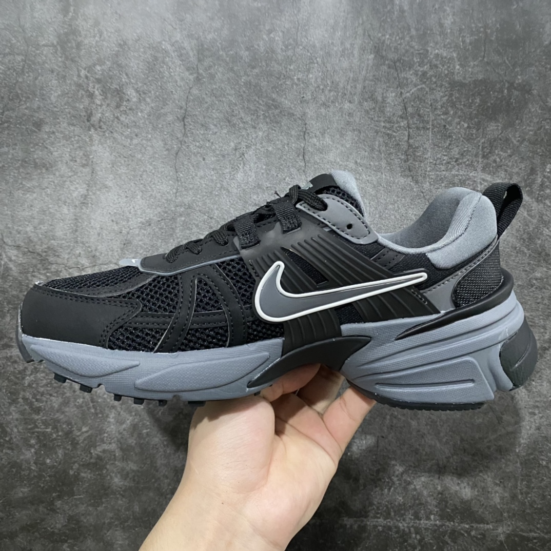 [Pure original] NIKE V2K Runtekk running shoes retro trend mesh breathable sports shoes black and gray new color FD0736-102