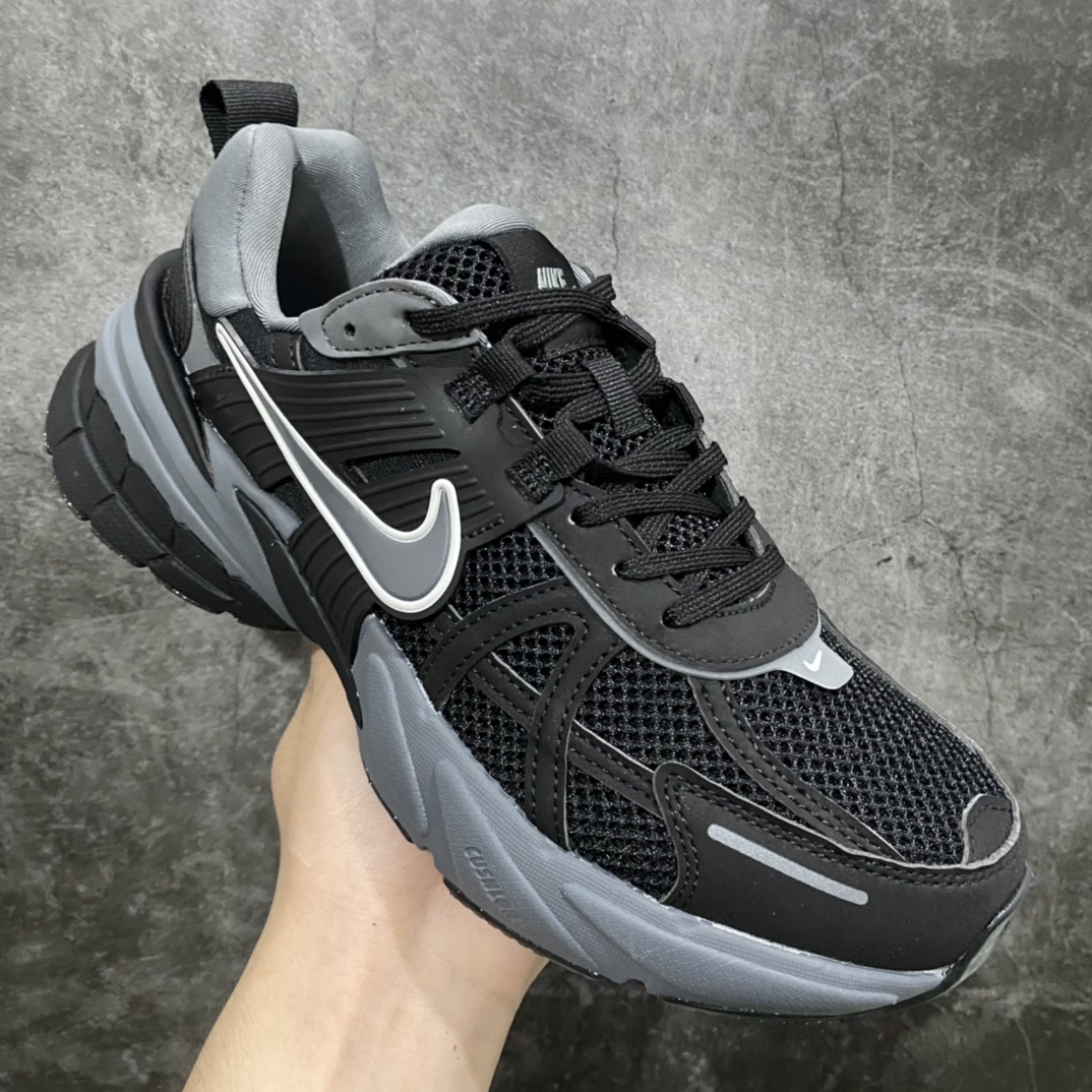 [Pure original] NIKE V2K Runtekk running shoes retro trend mesh breathable sports shoes black and gray new color FD0736-102