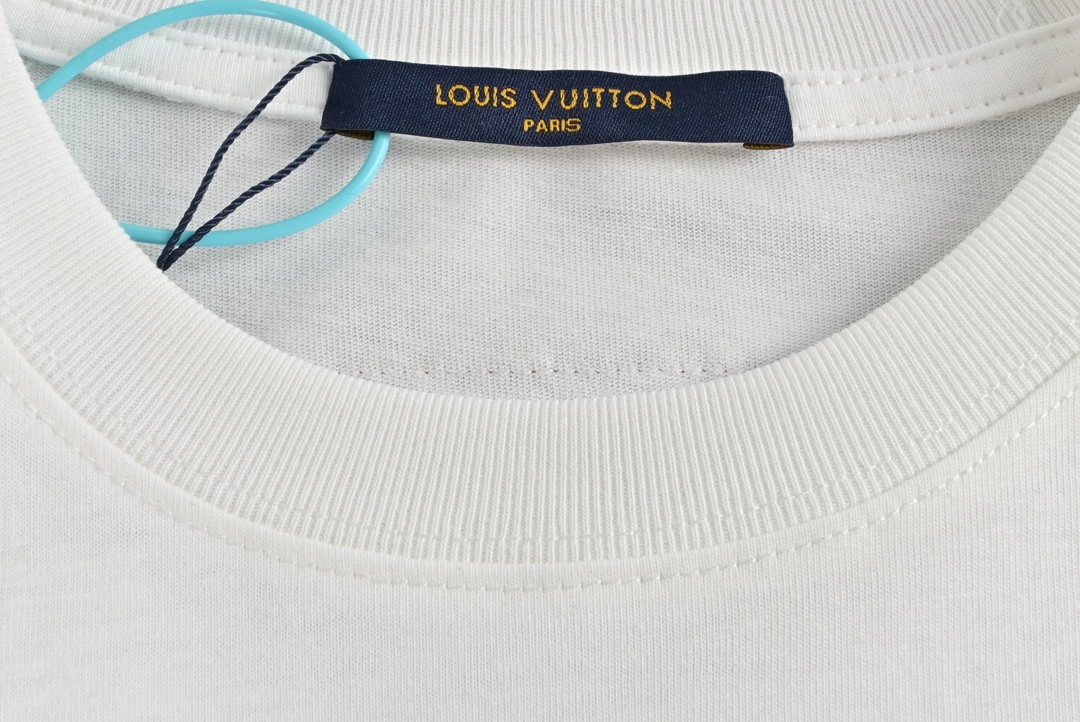 170 Louis Vuitton/路易威登 23ss 爱心云朵字母logo 短袖