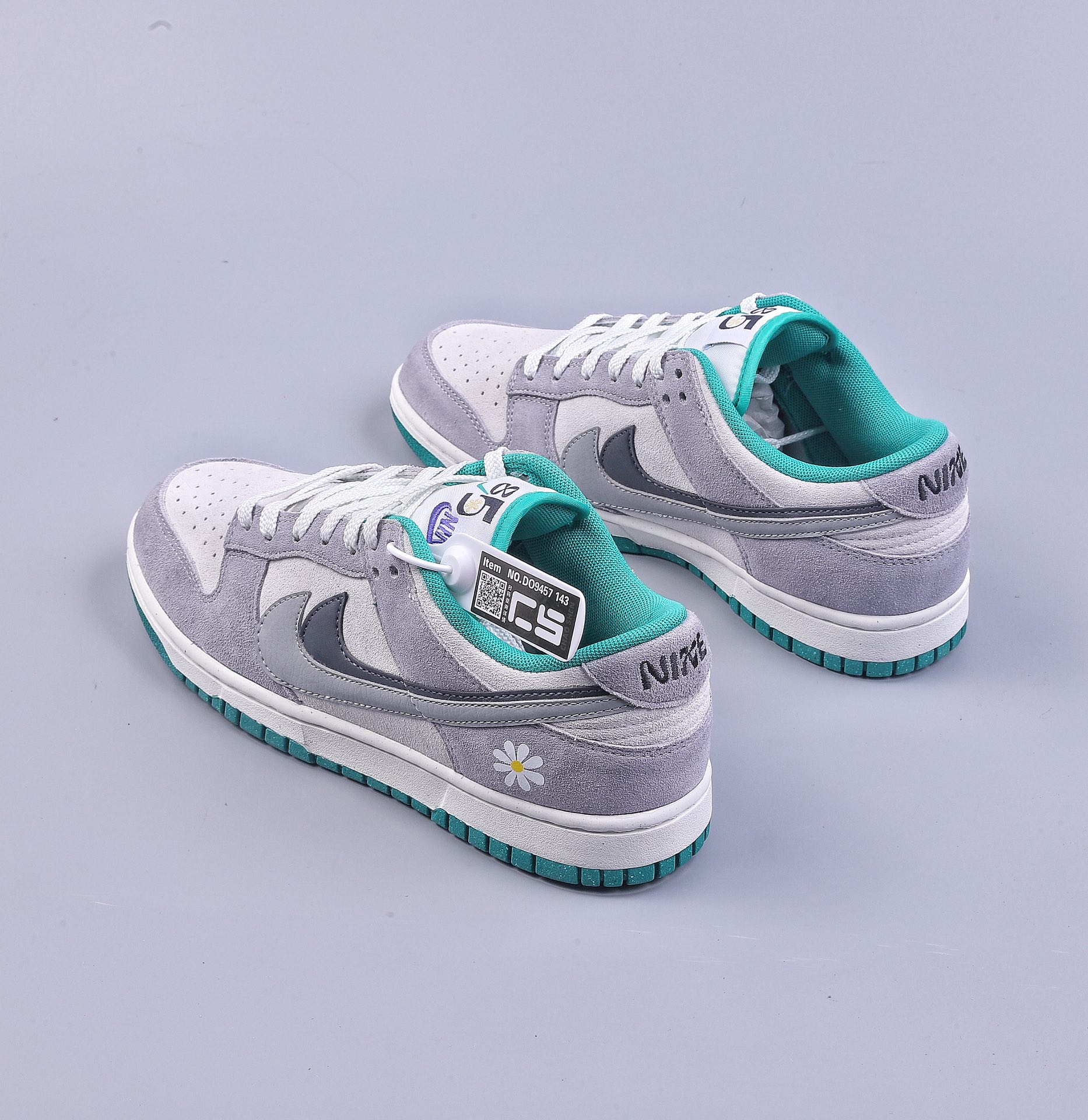 220 CS NIKE SB Dunk 双勾权志龙小雏菊 DO9457-143