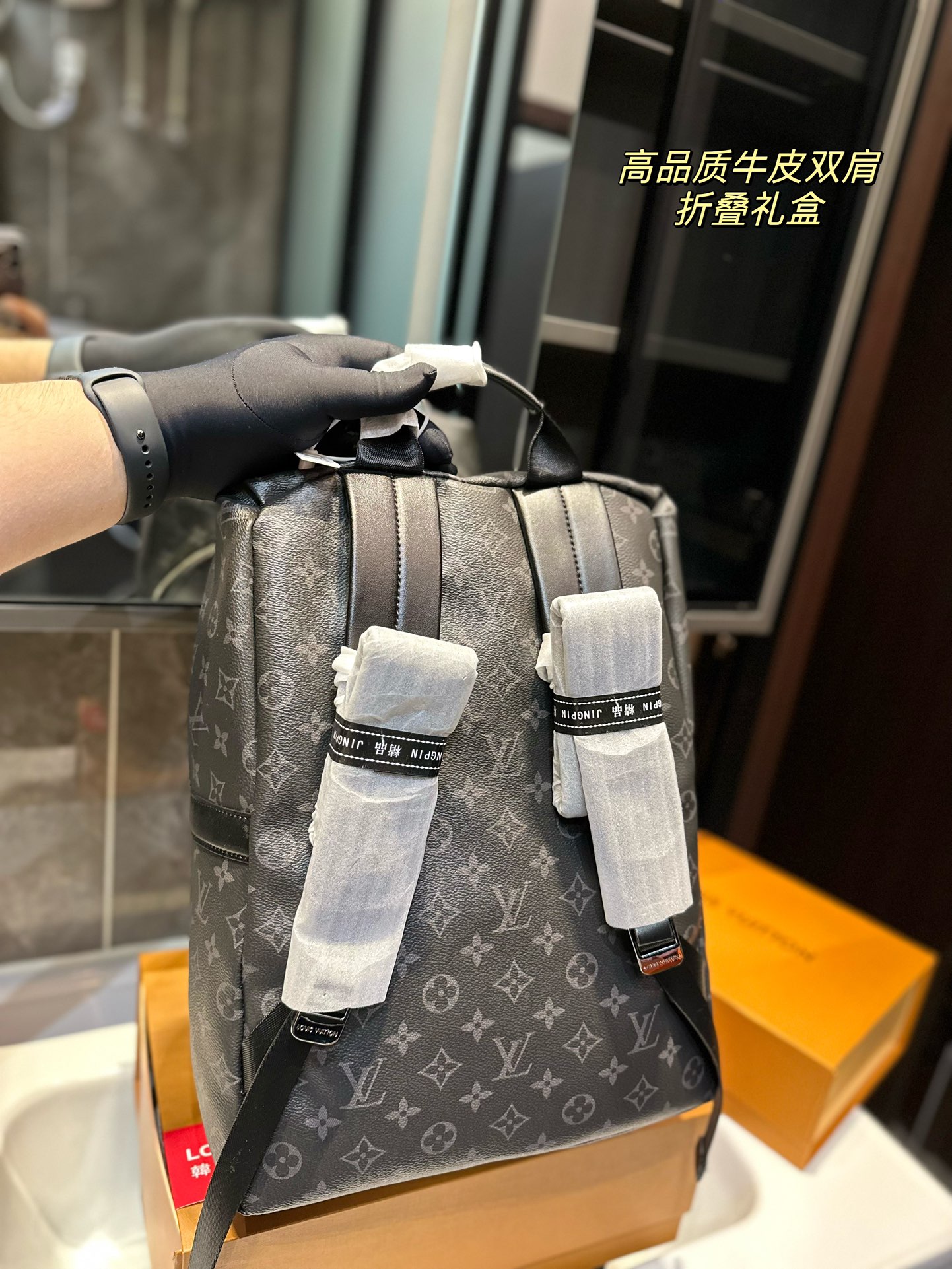 Stylish Shoulder Bag for Men: Practical and Affordable Option - 图片 4