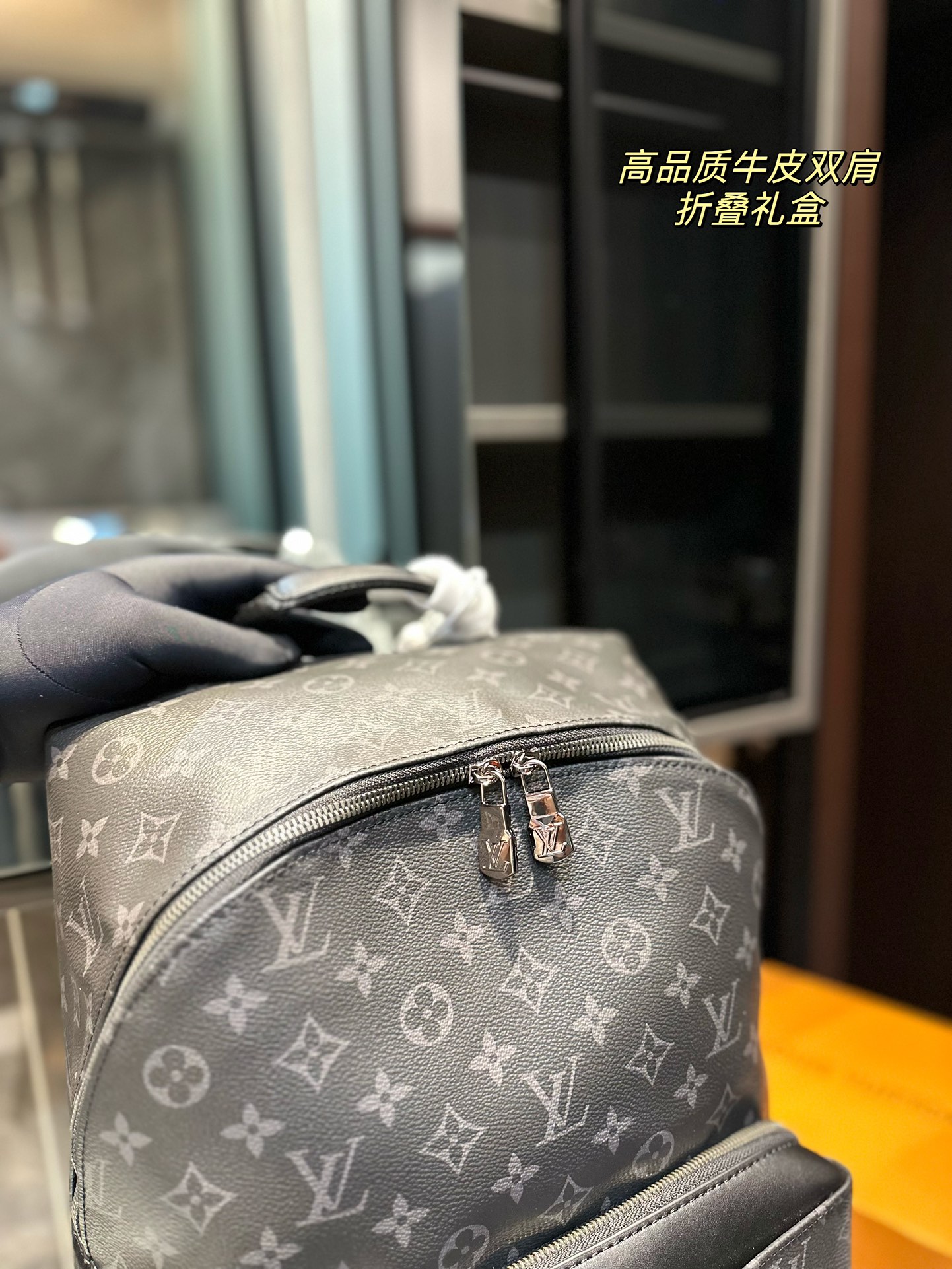 Stylish Shoulder Bag for Men: Practical and Affordable Option - 图片 2