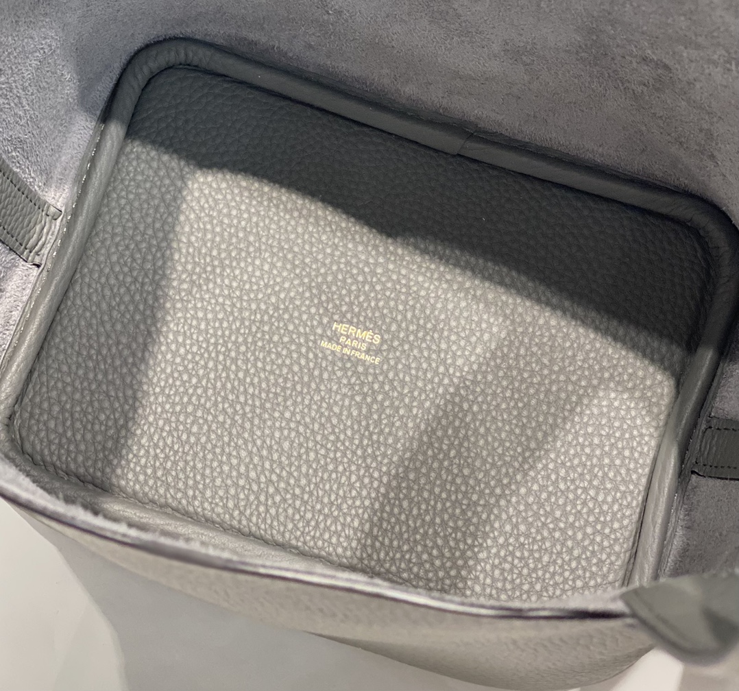 Hermes Picotin Lock 18 Bag in Nuage Grey Leather with Gold Hardware 9 i1687320707 9768 7