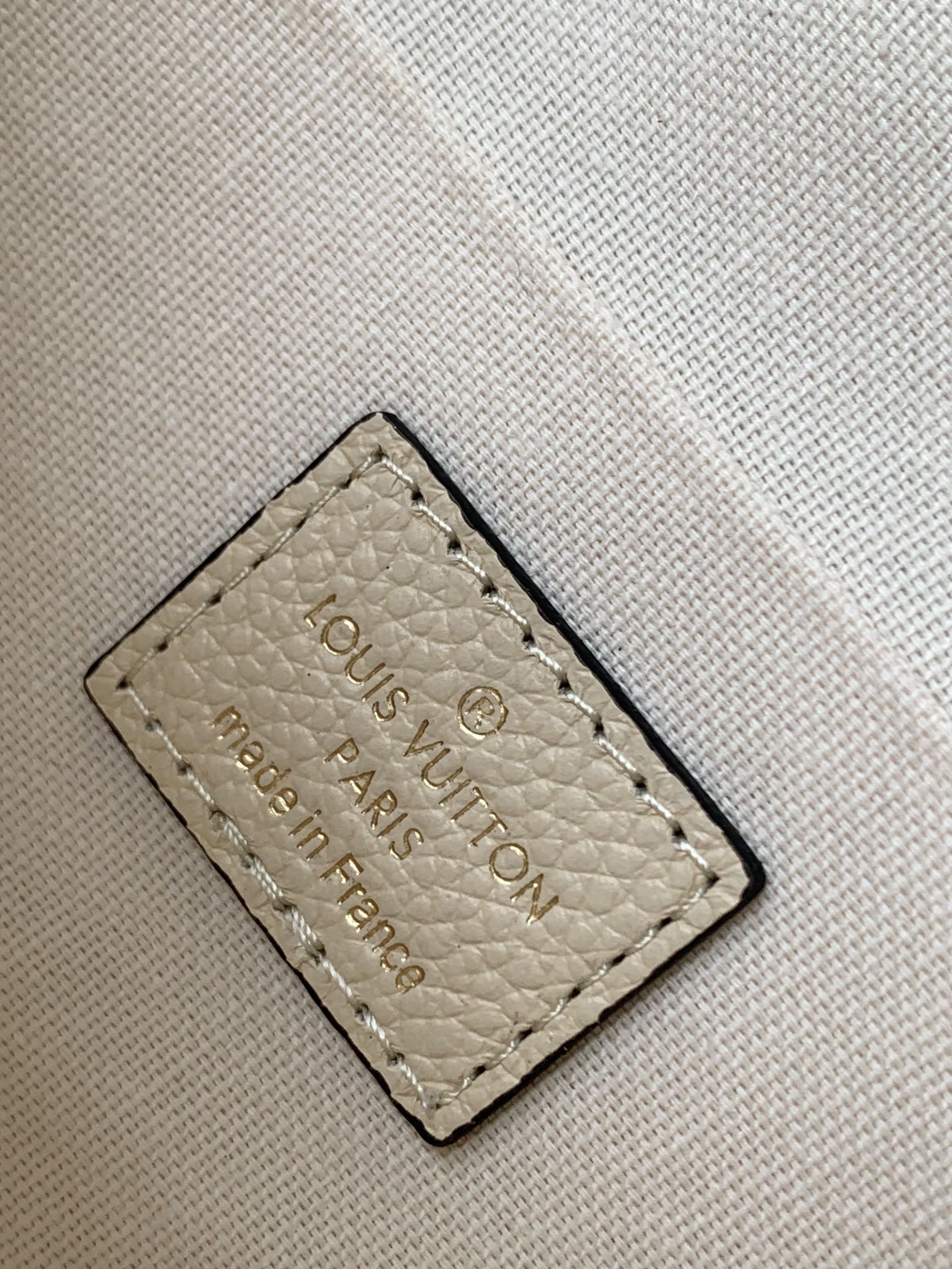 Louis Vuitton Felicie Cream Chain Pochette