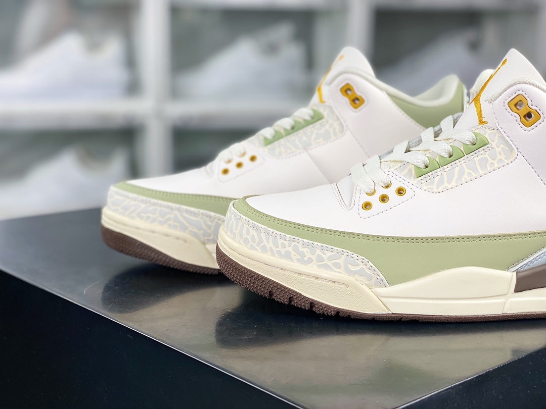 260  Air Jordan 3 Retro”Year of the Rabbit”迈克尔·乔丹AJ3代中帮篮球鞋“皮革白绿兔年”DX6660-800