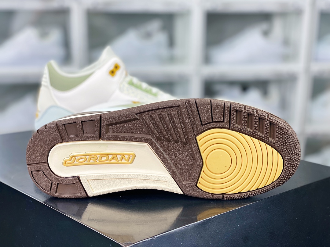 260  Air Jordan 3 Retro”Year of the Rabbit”迈克尔·乔丹AJ3代中帮篮球鞋“皮革白绿兔年”DX6660-800