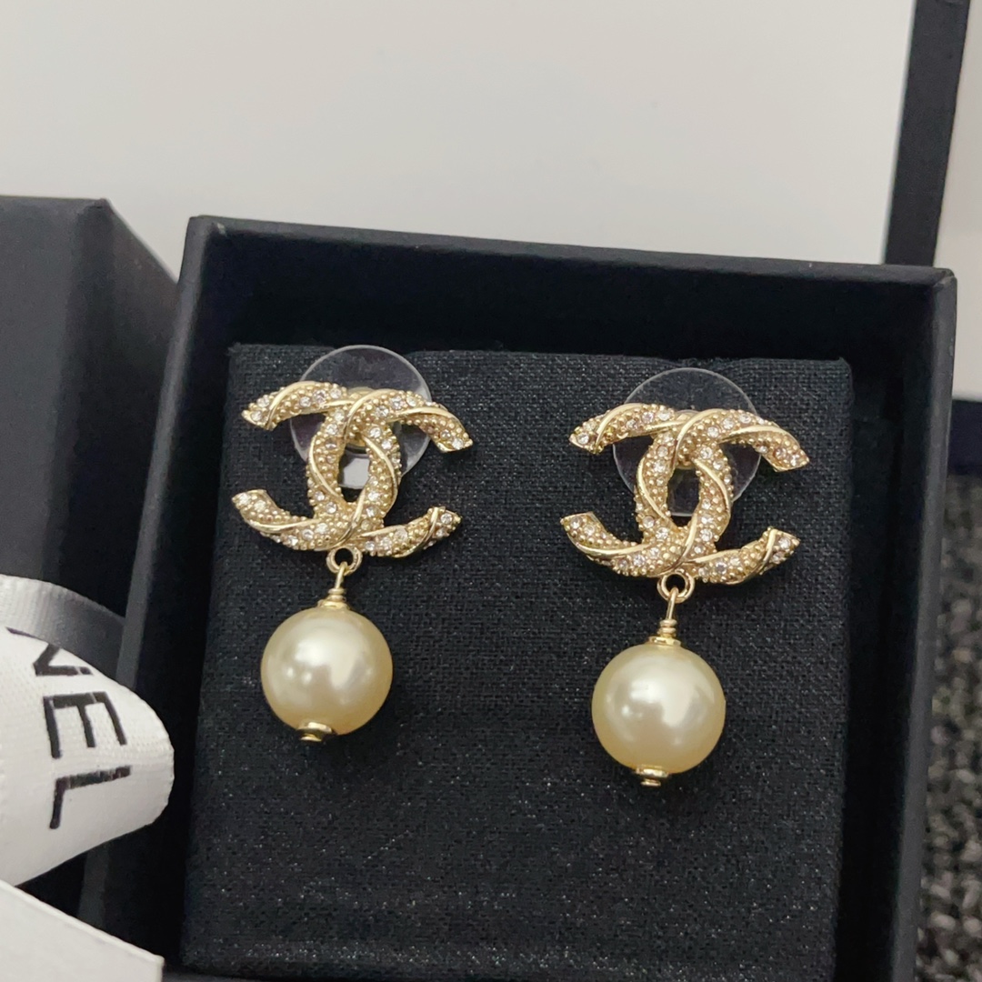 NO:101119,Xiaoxiang Mahua Double C Pearl Earrings, Chanel Earrings19860909小香麻花双c珍珠耳环,香奈儿耳钉,chanel,earrings,Jewelry