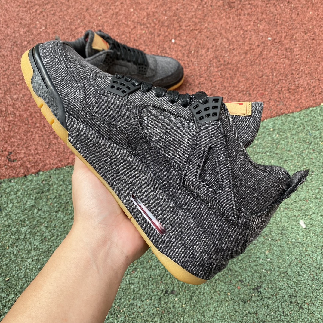 aj4李维斯黑色尺码40-48.5A