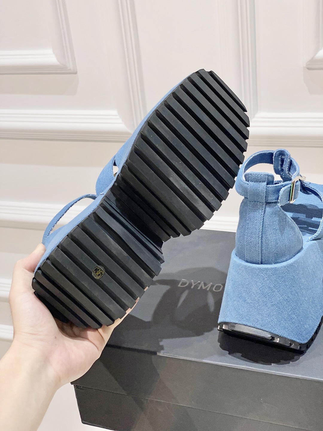 Fashion Trends: Sandal Atmosphere and Knit Design in Footwear Industry - 图片 9