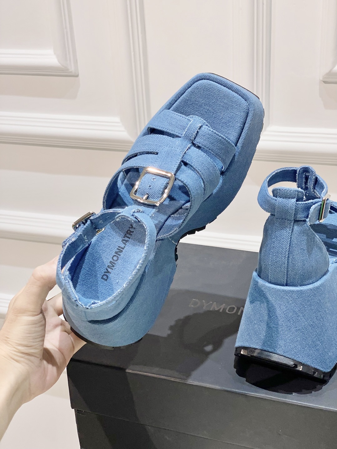 Fashion Trends: Sandal Atmosphere and Knit Design in Footwear Industry - 图片 7
