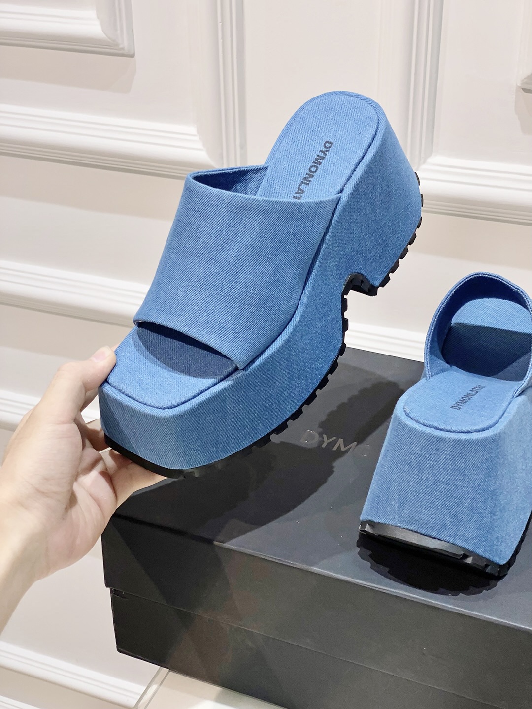Thick Atmosphere of Sandals in P600 DYMLATY Fashion Trends - 图片 8