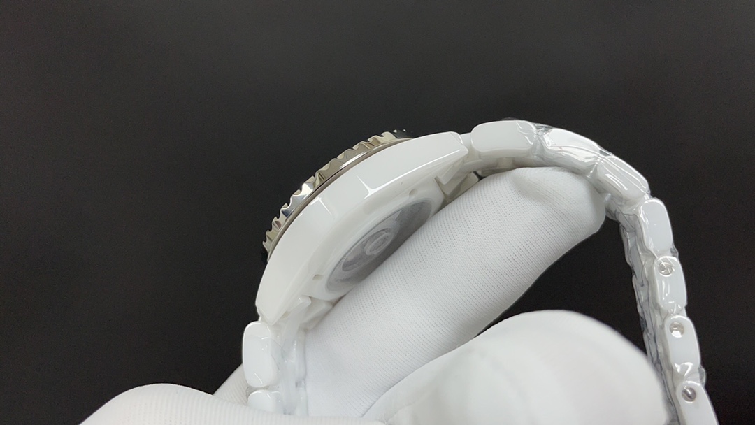 Chanel J12 White Ceramics 33mm Automatic Watch: Top Quality Live Production Shots - 图片 5