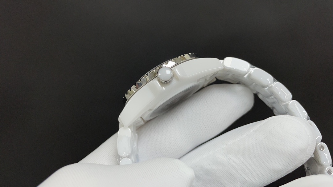 Chanel J12 White Ceramics 33mm Automatic Watch: Top Quality Live Production Shots - 图片 4