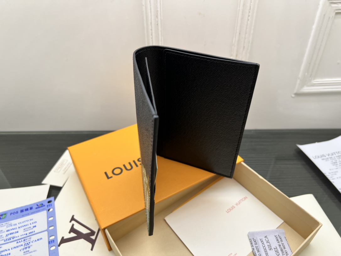 Passport Case Dimensions