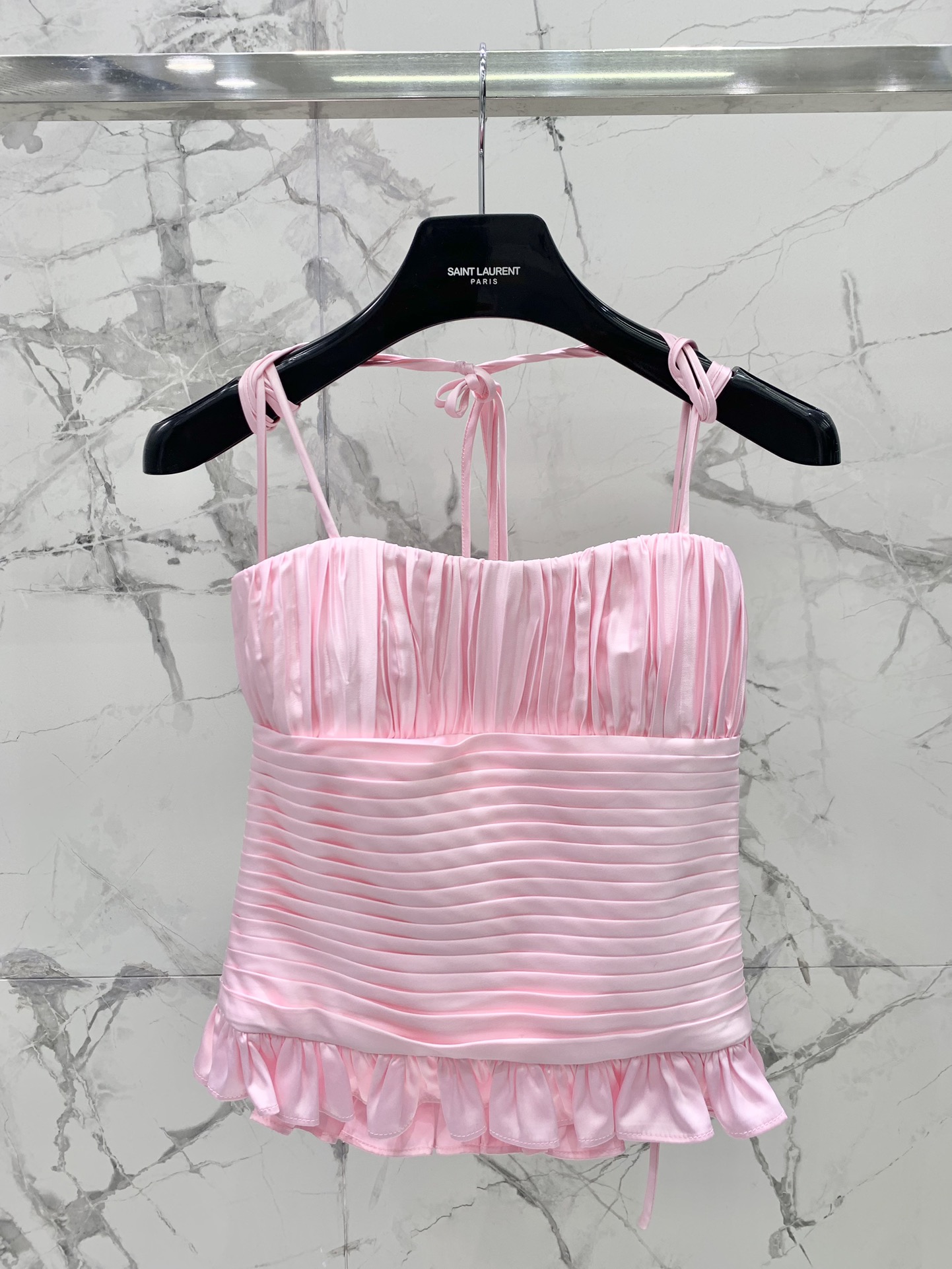 NO:829066,* Holy Family pleated suspenders are all hand pleated and stitched. It is simply a piece of handicraft. The pleated texture effect is unique and novel. There are three ways to tie the strap. Chic and versatile. High-end must-have style. Exclusive customization. Size SML number, Saint Laurent-clothing, saint laurent,19860909* 圣家压褶吊带 全部手工压褶并挑针 简直一件工艺品 褶皱肌理效果 别致新颖 绑带三种绑法 别致百搭 高级必入款 独家定制 码数SML 编号,圣罗兰-服装,saint laurent,,Women's clothing