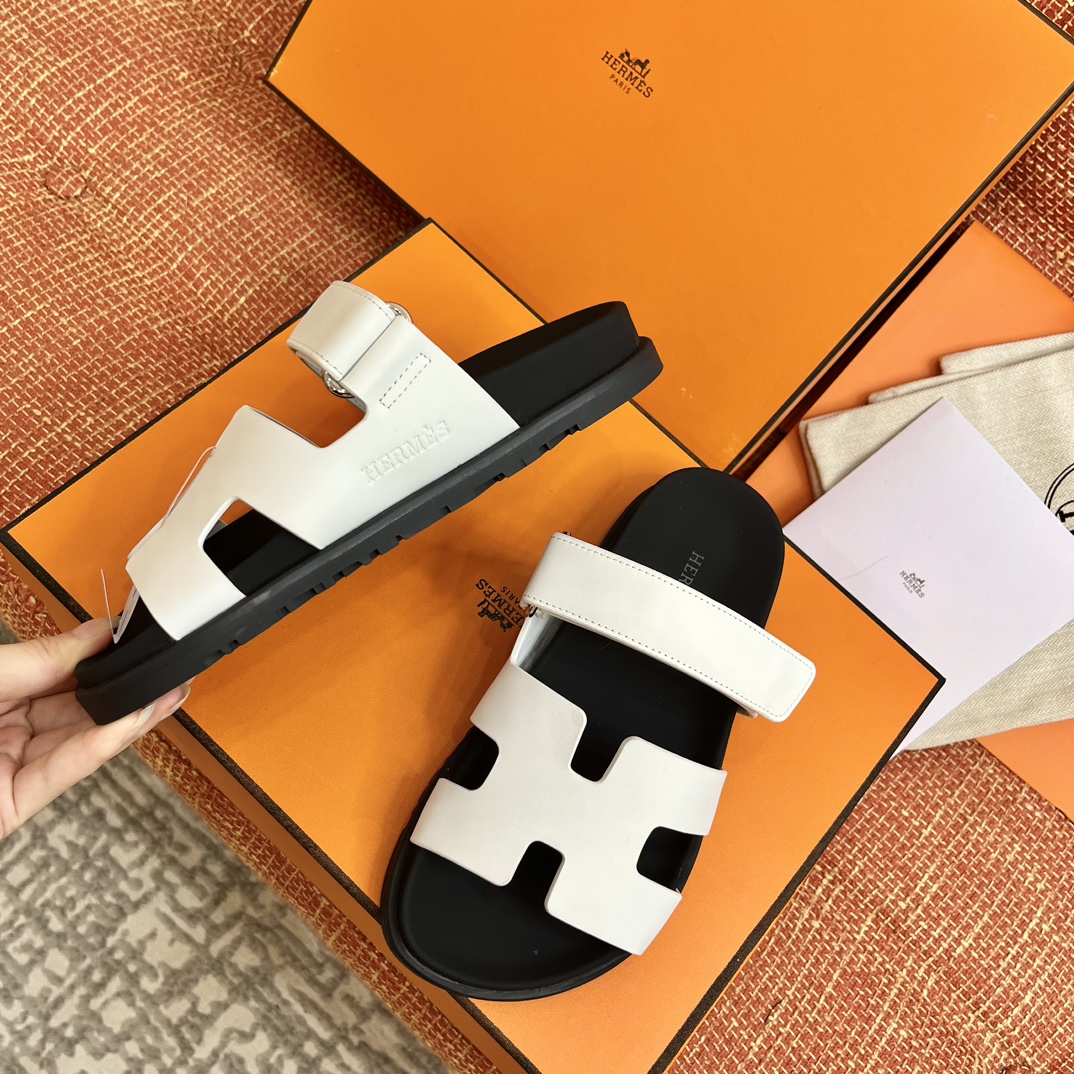 Шлёпанцы Hermès