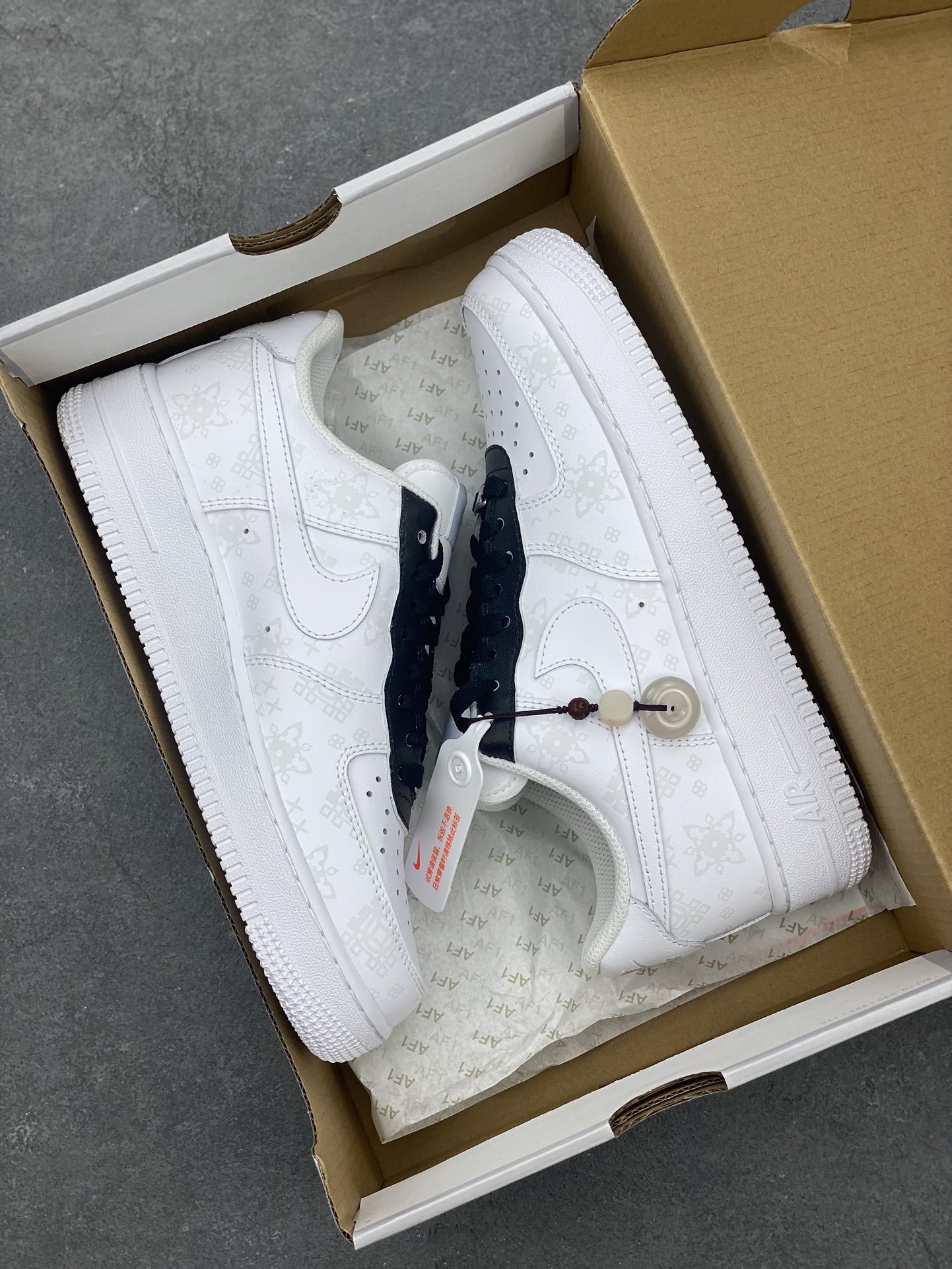 Nike Air Force 1 '07 Low Retro SP 'White Black Pale Grey' Sneaker 10 i1687372089 3761 8