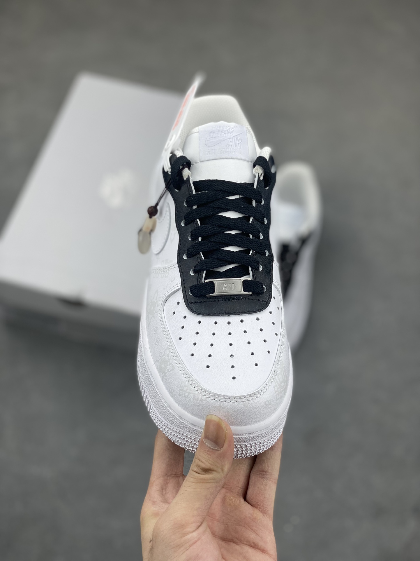 Nike Air Force 1 '07 Low Retro SP 'White Black Pale Grey' Sneaker 3 i1687372089 660 1