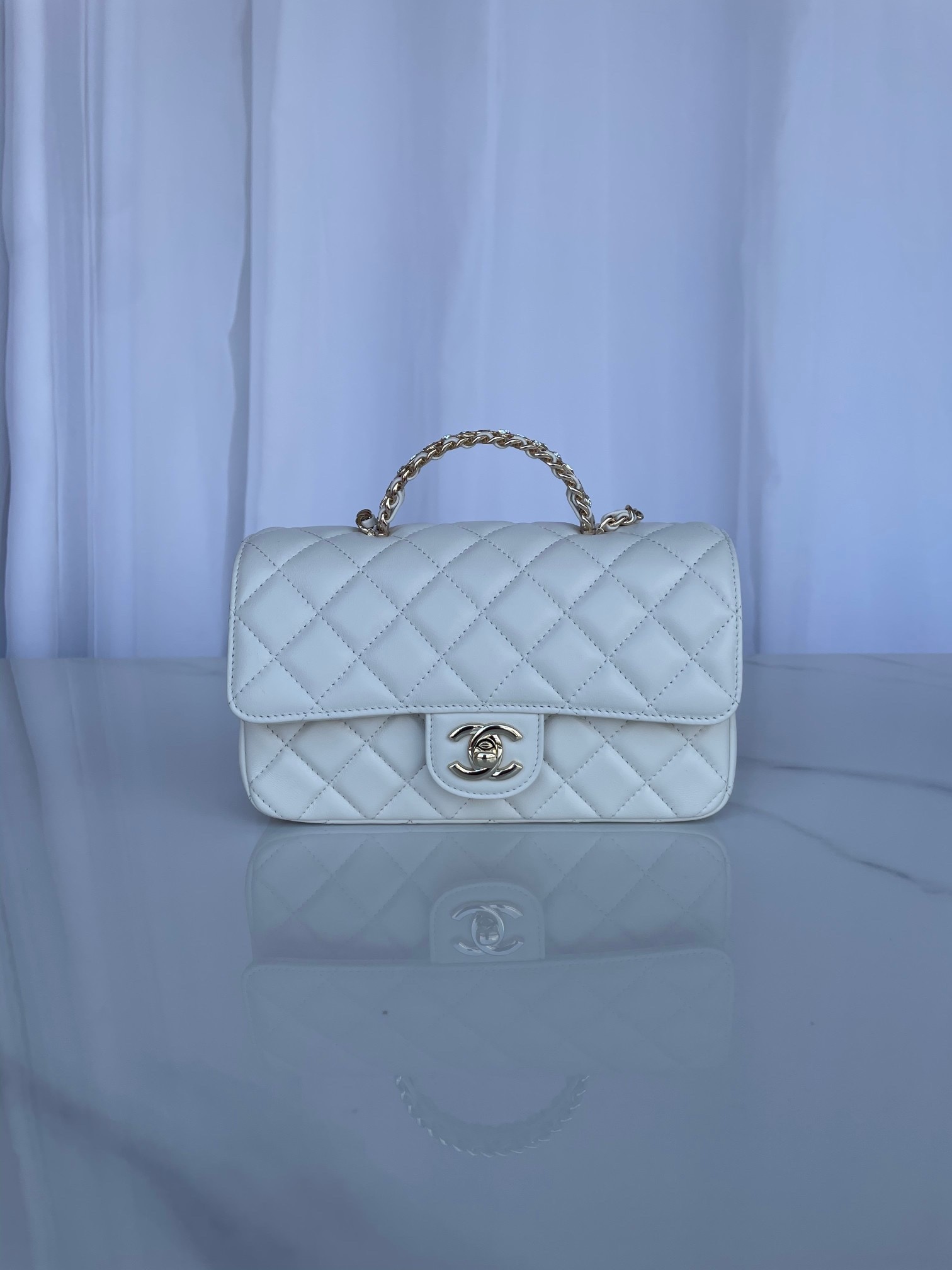 Marca: Chanel Modelo: AS4141 Introducción: Calidad original, clásico, la vanguardia de la magnificencia y el temperamen…