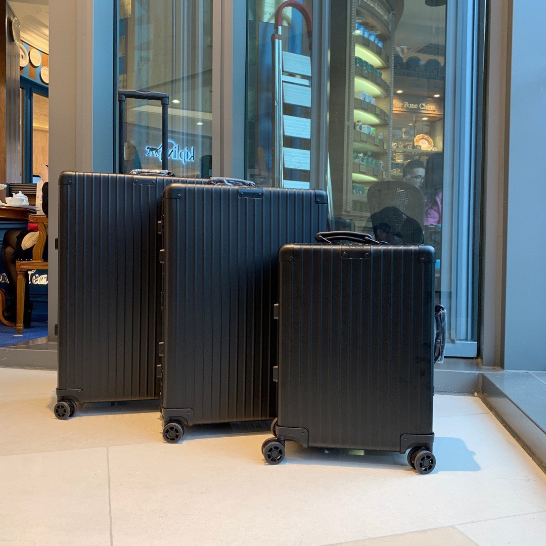 972///// rimowa zp logo// M 50 Tsa/ 20 55×20×40 24 71×26×47 28 79×27×52cm Novità