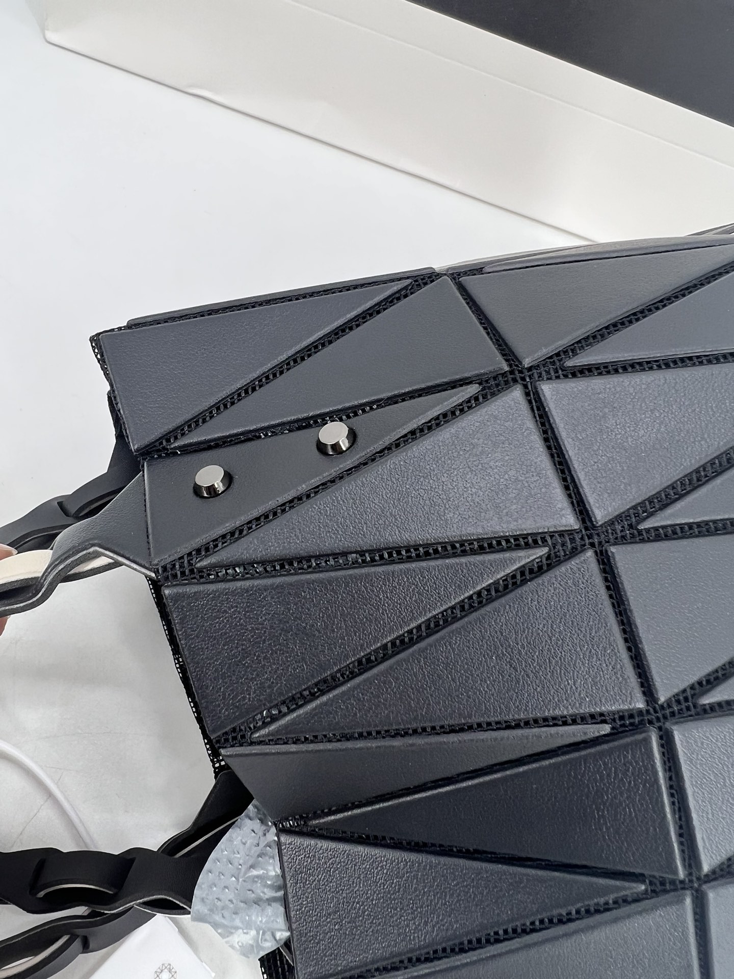 Issey Miyake ～三宅一生 8月新款 菜篮子大小号
