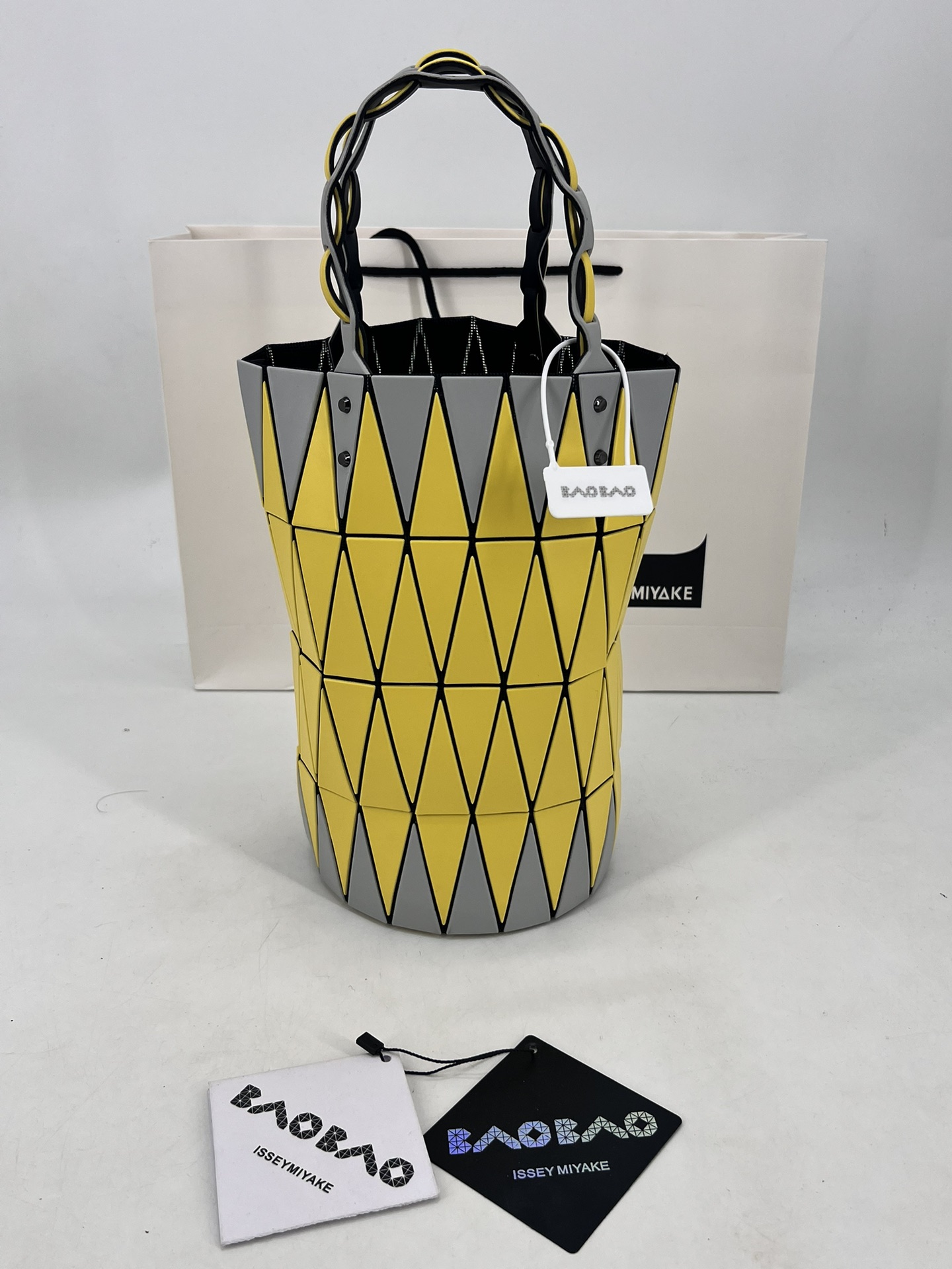 Issey Miyake ～三宅一生 8月新款 菜篮子大小号