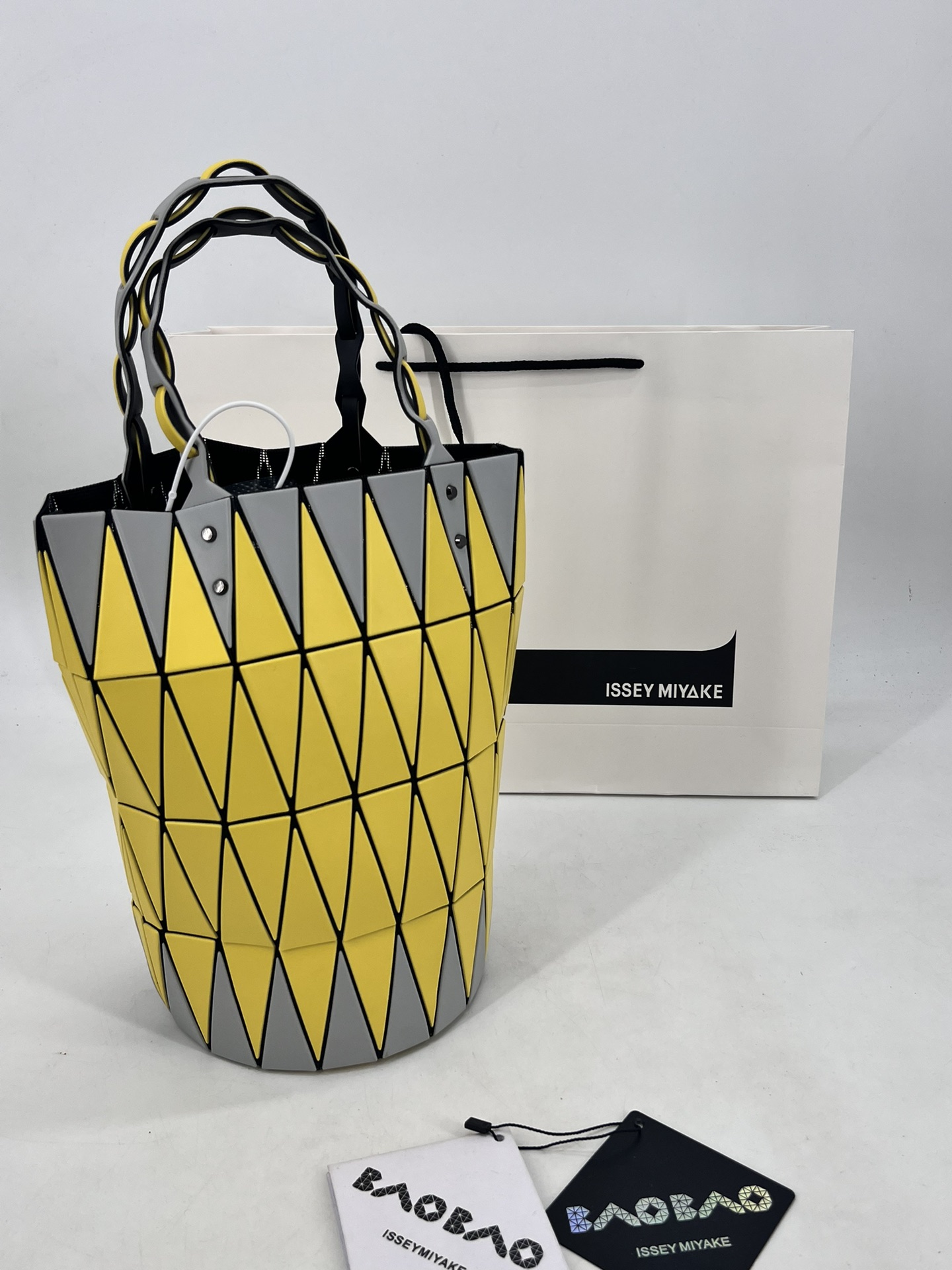 Issey Miyake ～三宅一生 8月新款 菜篮子大小号