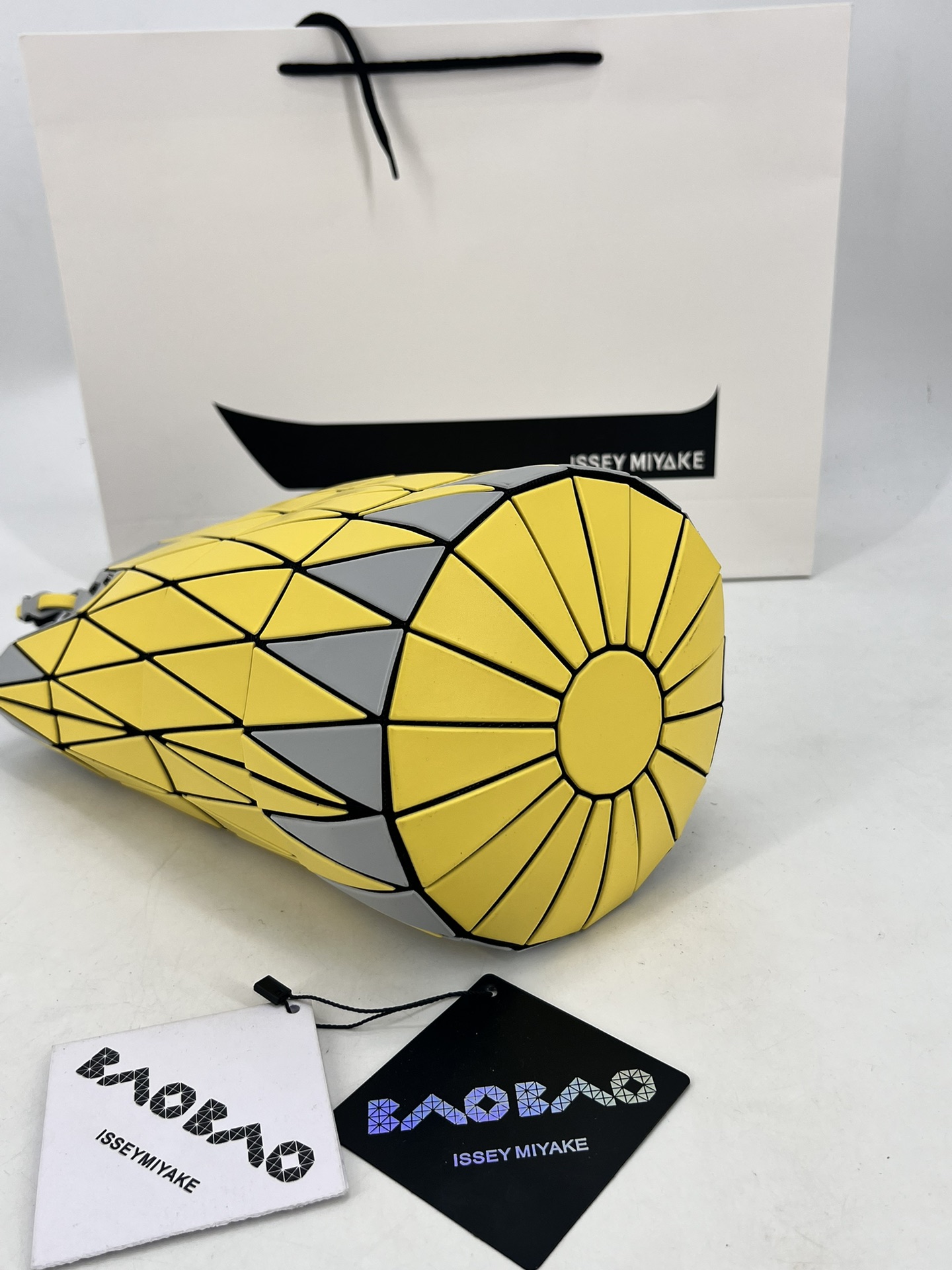 Issey Miyake ～三宅一生 8月新款 菜篮子大小号