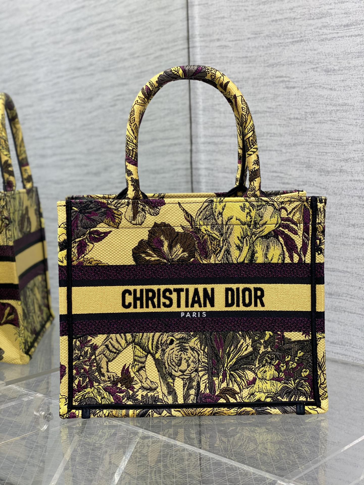 DIOR Tote маленькая вышитая сумка