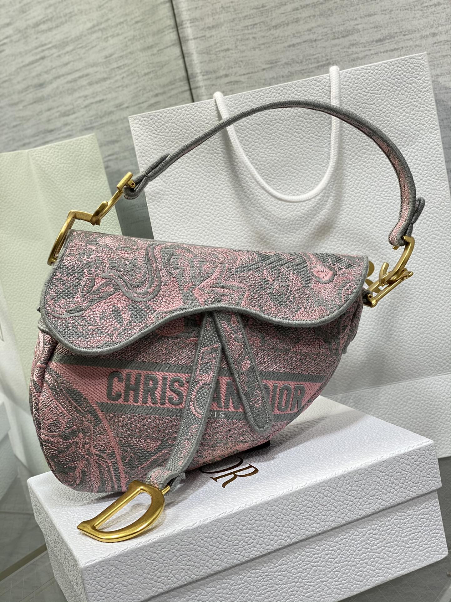 DIOR Saddle Bag Gray-Pink Tiger Embroidery Letter Design