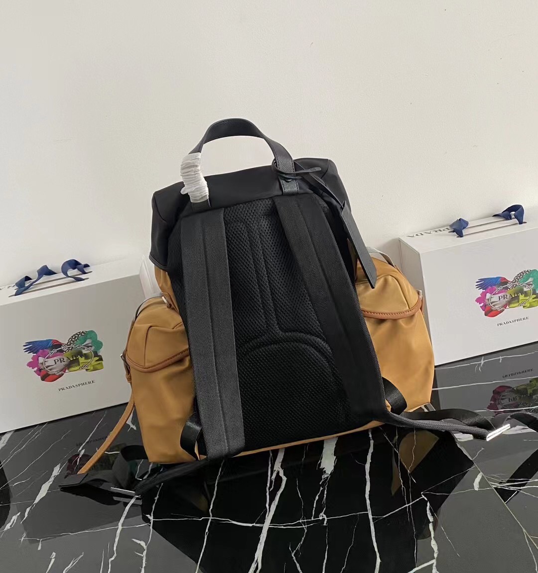 新作 肩掛けバック Saffiano レザー スタイリッシュ