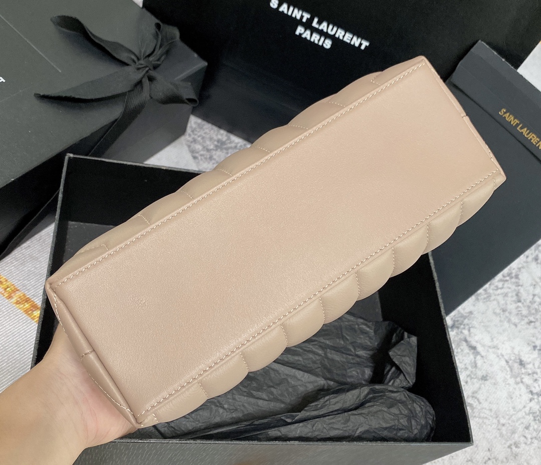 Saint Laurent Haute Couture Classic Luxury Handbag Shoulder Crossbody 5